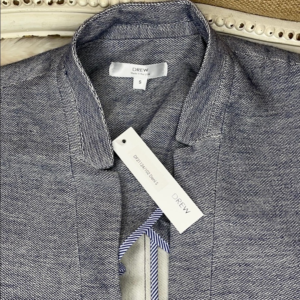 DREW•VEST - Picture 3 of 11
